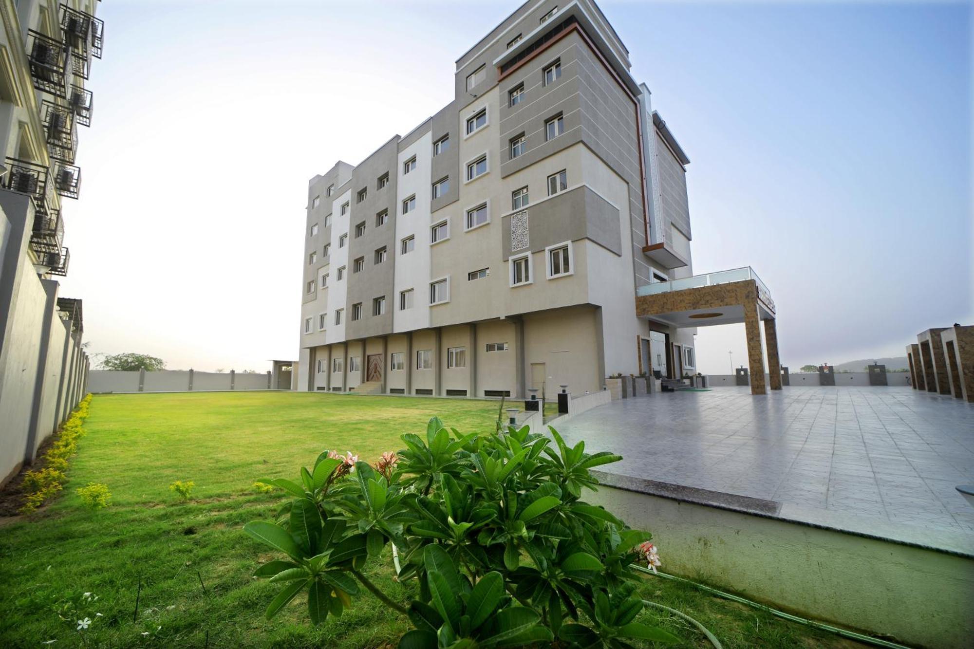 The Sky Imperial - Shahi Hotels & Resort Nāthdwāra Dış mekan fotoğraf