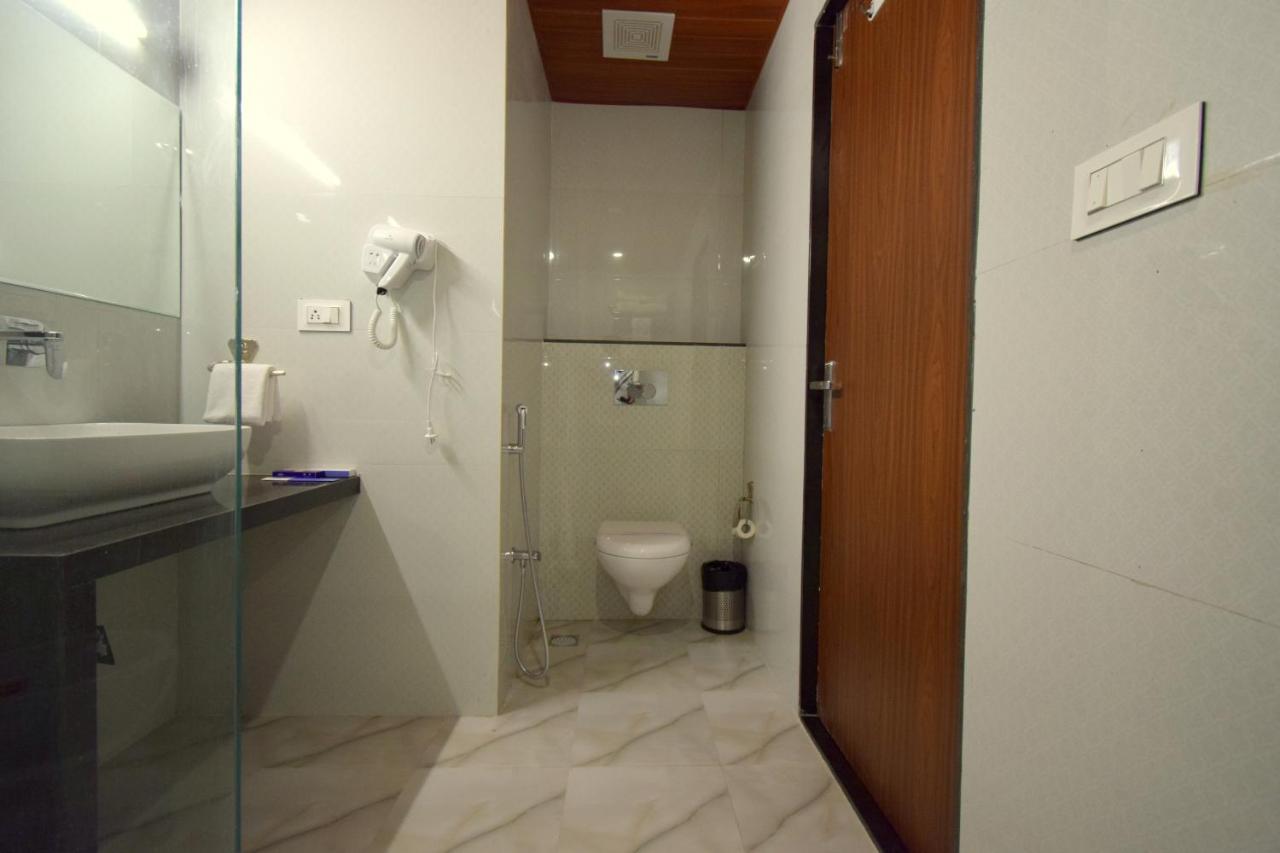 The Sky Imperial - Shahi Hotels & Resort Nāthdwāra Dış mekan fotoğraf